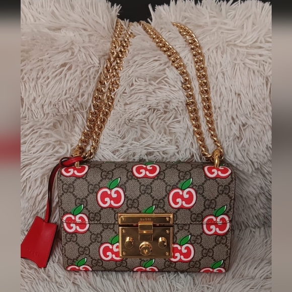 Gucci GG Supreme Apple Padlock Small Shoulder Bag / GUCCI. GG Supreme Monogram A - Picture 3 of 6